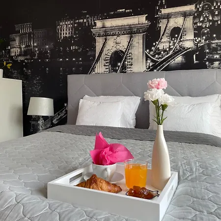 Budacastle Panoramic Luxurious Family Apt, Free Parking Included アパート *