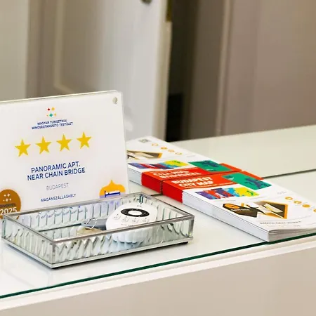 アパート Budacastle Panoramic Luxurious Family Apt, Free Parking Included ブダペスト