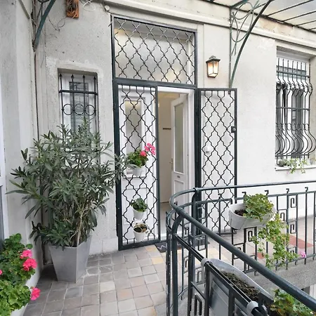 アパート Budacastle Panoramic Luxurious Family Apt, Free Parking Included ブダペスト