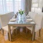 Budacastle Panoramic Luxurious Family Apt, Free Parking Included *