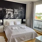 Budacastle Panoramic Luxurious Family Apt, Free Parking Included Appartement Budapest
